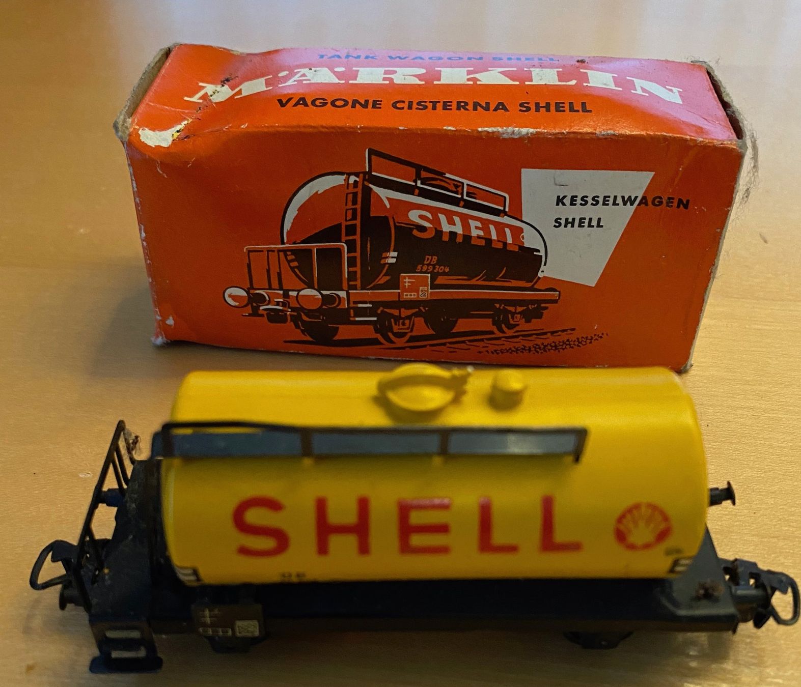 Märklin Modellini di ferrovie: Märklin 4502 Kesselwagen Shell – Usato da Oberentfelden venduto da dsommer57