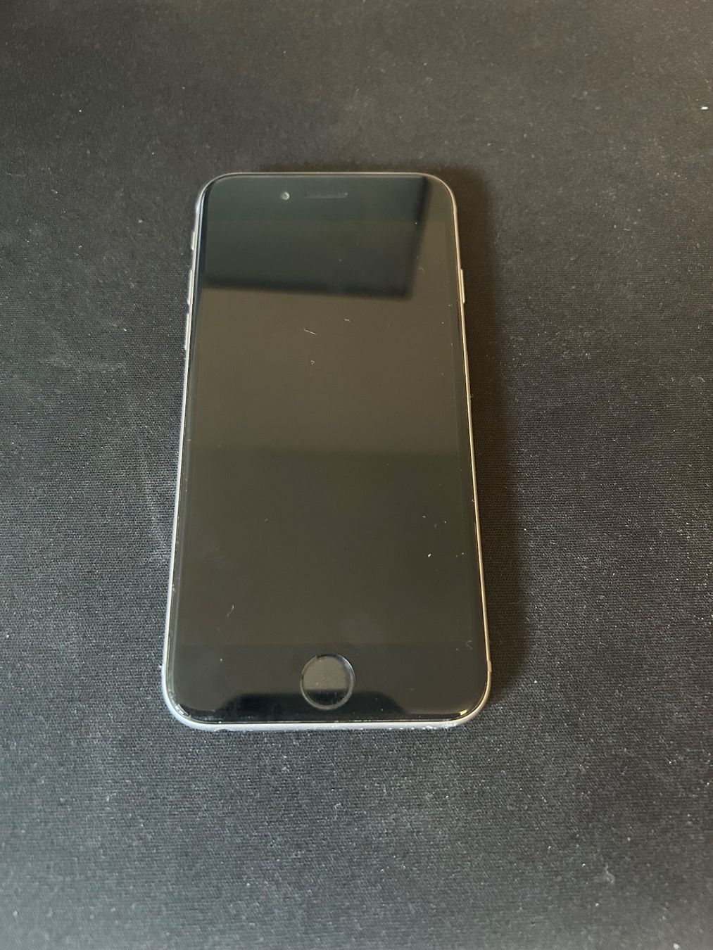 Apple Telefoni cellulari / Smartphones: Apple iPhone 6 Silber 16GB gebraucht – Usato da Dübendorf venduto da lus_6lcf 1