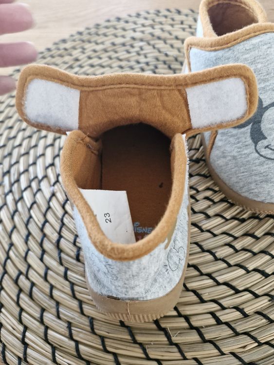 Chaussures garçon: chausson taille 23 – Neuf (Voir description) à Cudrefin par Jnini12 2