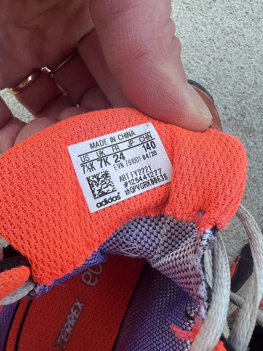 Adidas Schuhe für Jungen: Kinder Wanderschuhe Adidas orange/schwarz Grösse 24 – Gebraucht aus Häusernmoos von RanaNo 3