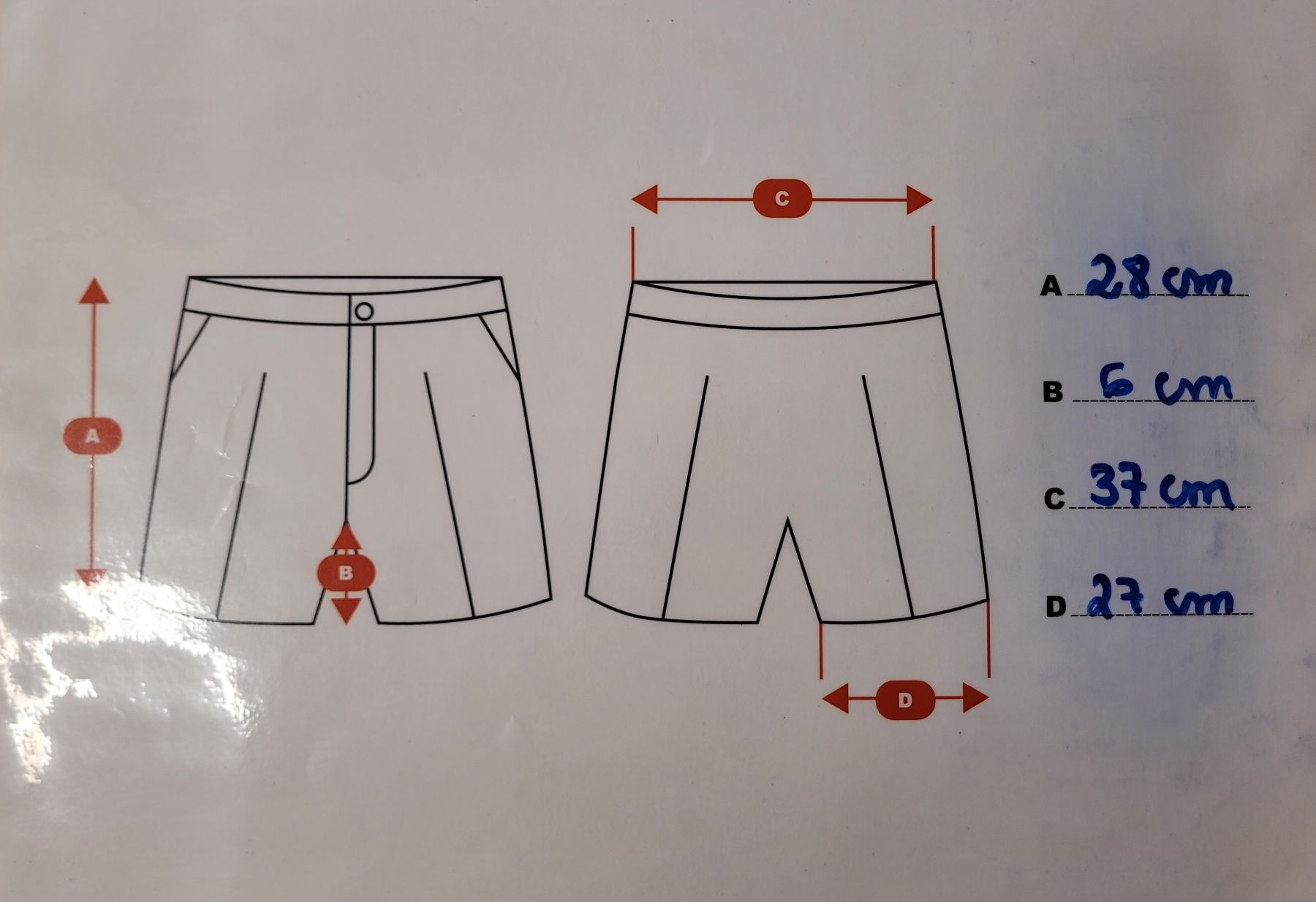 H&M Pantaloni: H&M Short jaune – Usato da Lausanne venduto da PlusValue_Lausanne 3