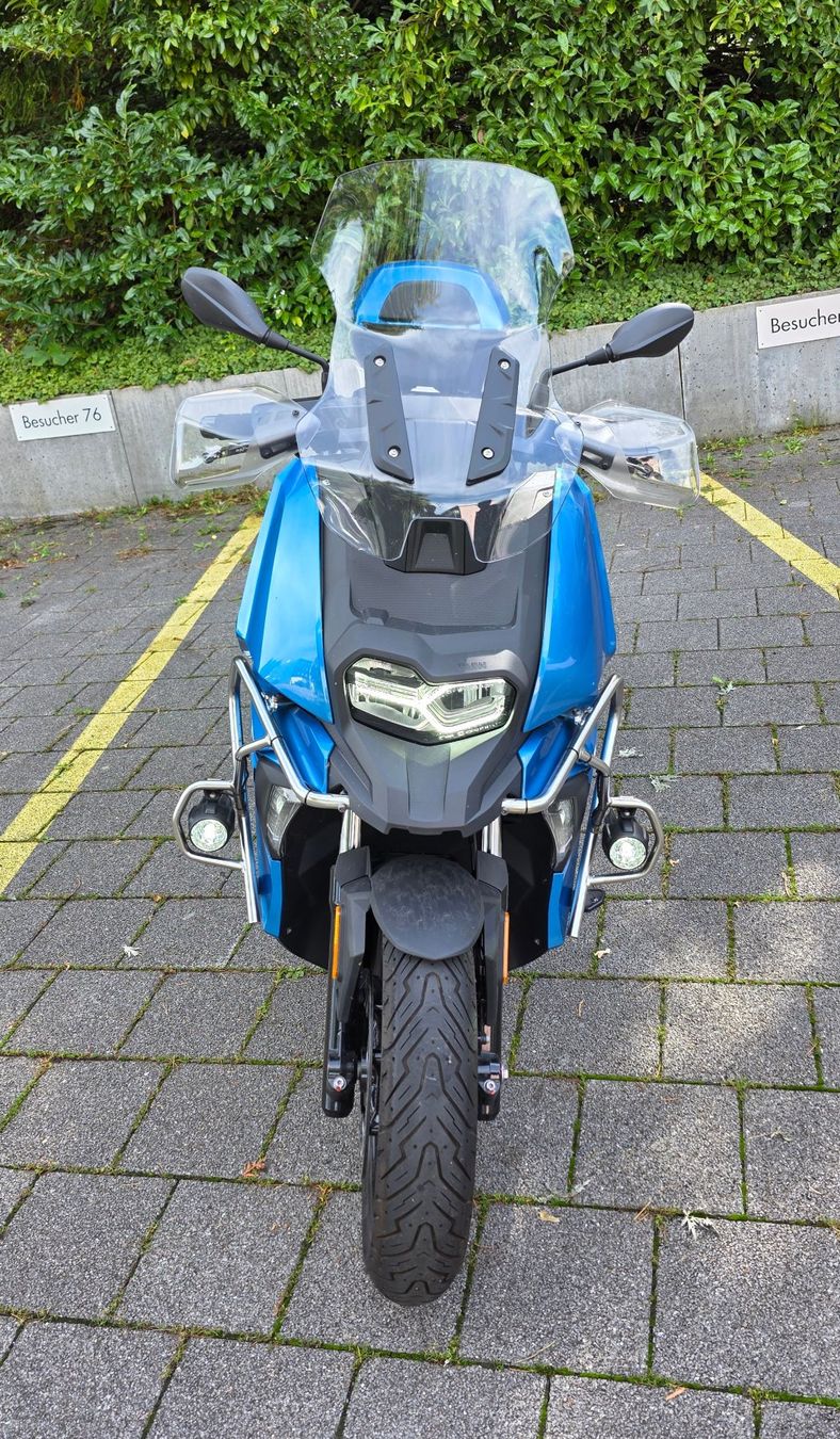 BMW Scooters: BMW C 400 X – D'occasion à Rüschlikon par SmartDeals 1