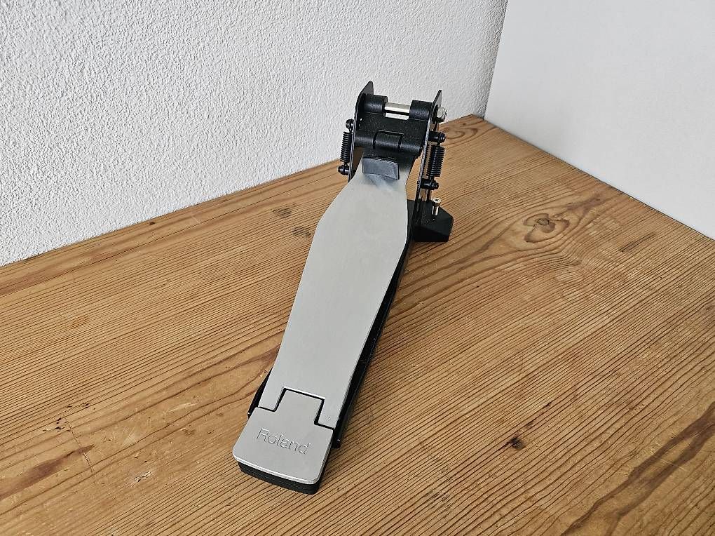 Roland Instruments de musique: Roland KT-9 Kick Trigger Pedal – D'occasion à Schaffhausen par wch24 4