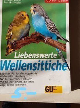 Libri: Wellensittiche – Usato da Beckenried venduto da Claduia