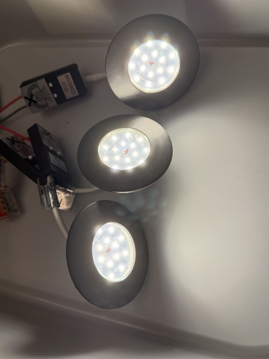 Lampade: 3 braune LED Spot – Usato da Neuheim venduto da Sandokan39 1