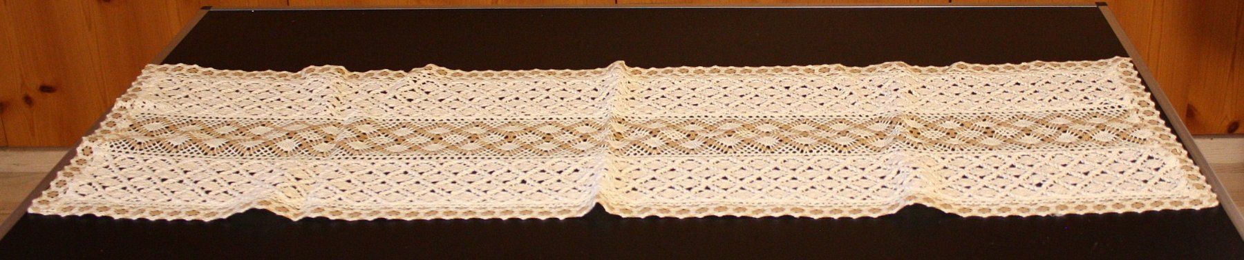 Biancheria da letto: Deckchen Läufer beige-braun 100x30cm (48) – Usato da Flüelen venduto da Diversicum-Vintage 1