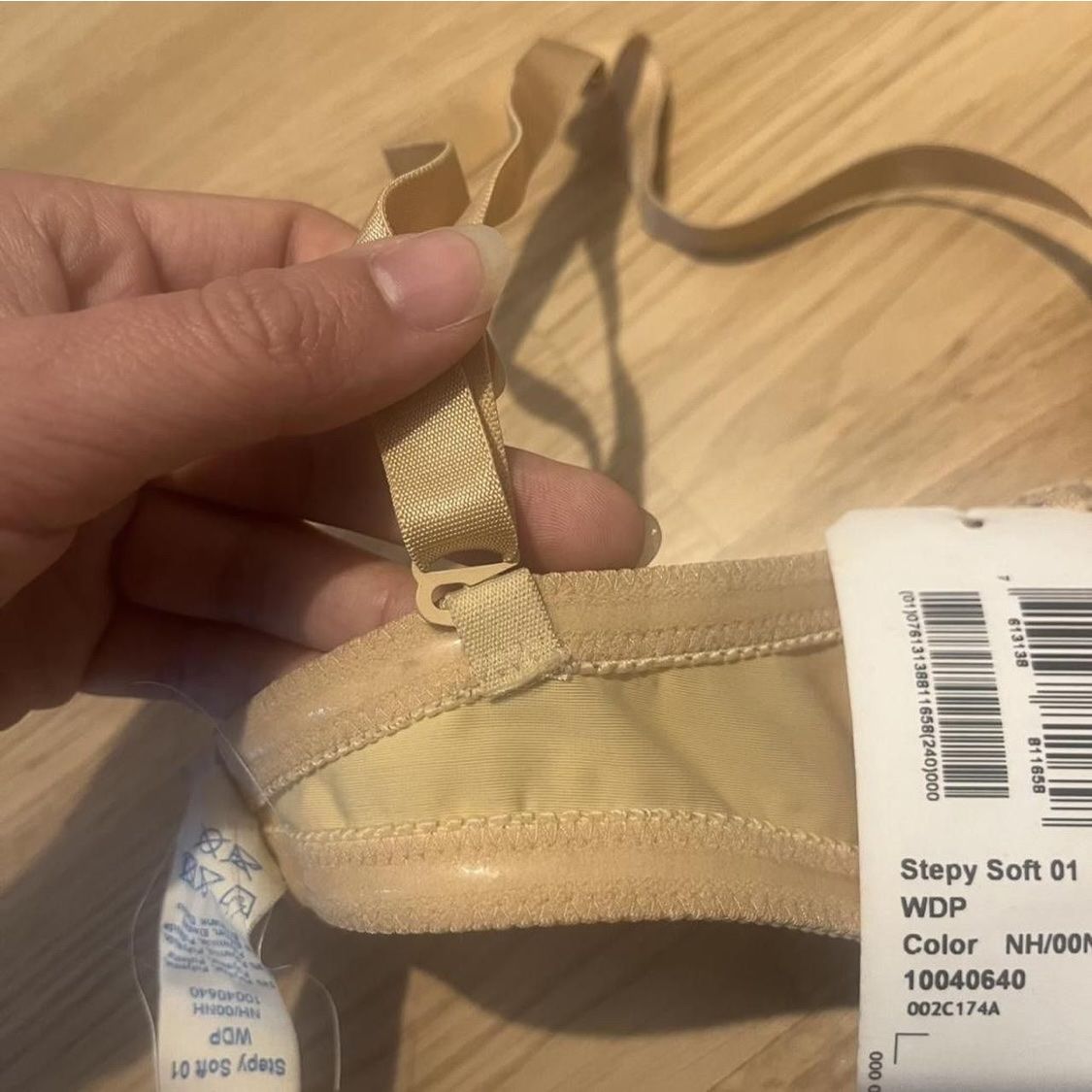 Triumph Altra biancheria intima: Deadstock Beige Triumph Bra – Usato da Kriens venduto da tiy_wxz5 1