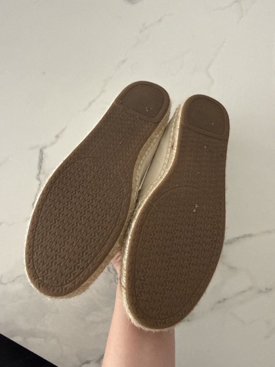 Michael Kors Chaussures femmes: Michael Kors Espadrilles Leder Creme Groesse 37.5 – D'occasion à Thun par iderex 1