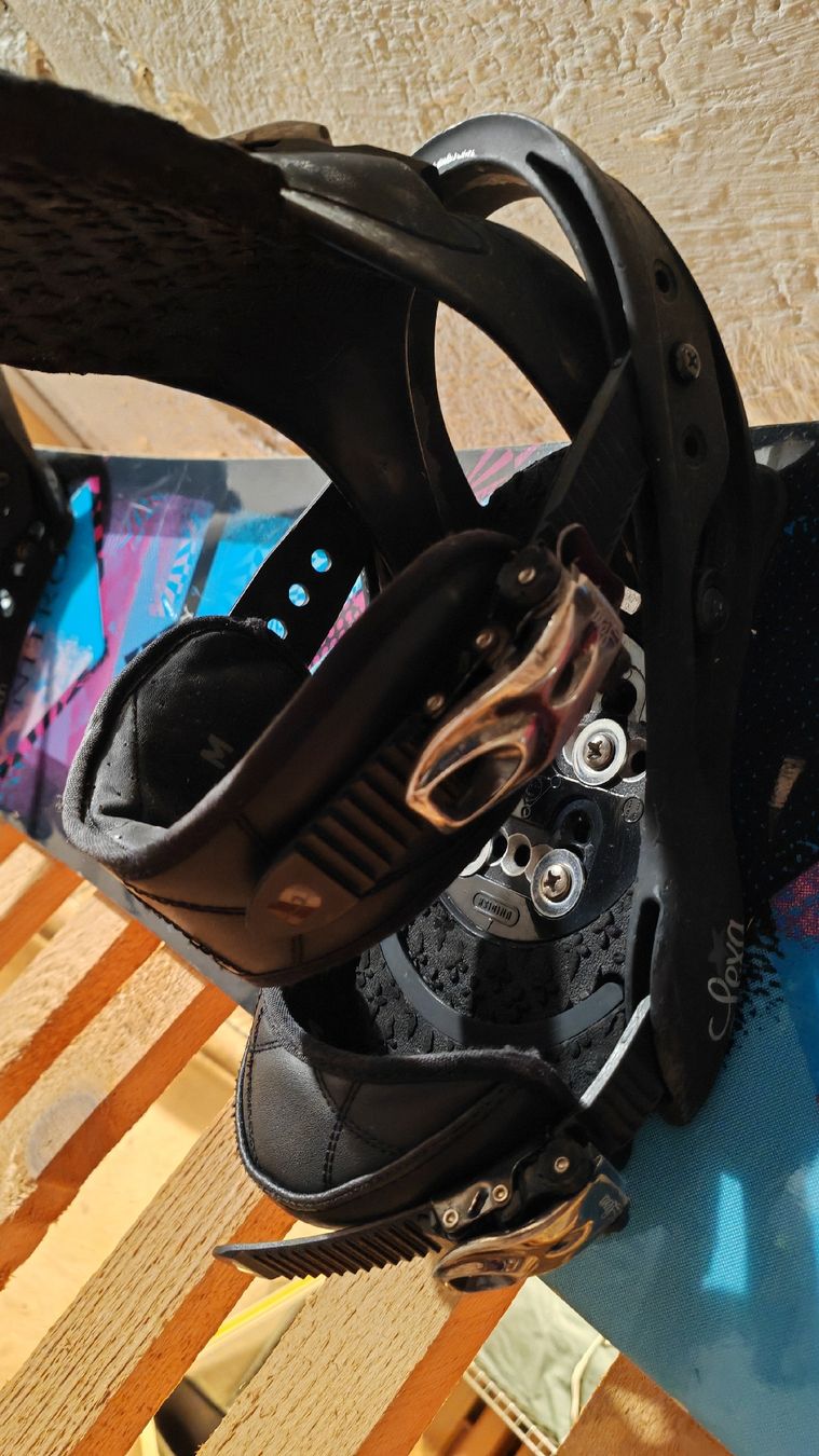 Snowboard Nitro Board: Nitro Runaway 4 Snowboard mit Bindung – Usato da Basel venduto da tobiasr06 2