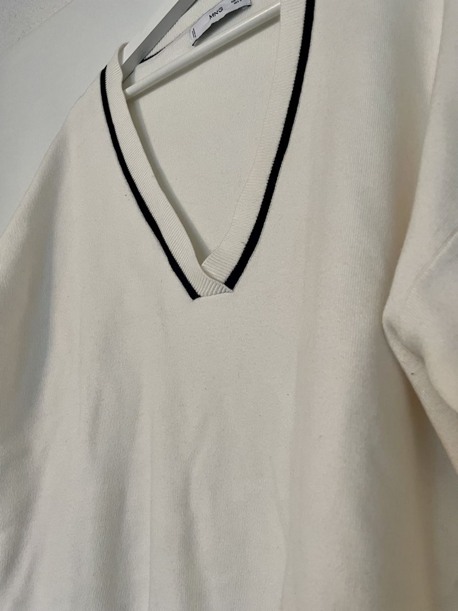 Mango Pulls & Sweat-shirts: Mango White Sweater, Size L – Neuf (Voir description) à Roche VD par closetcleanse 3