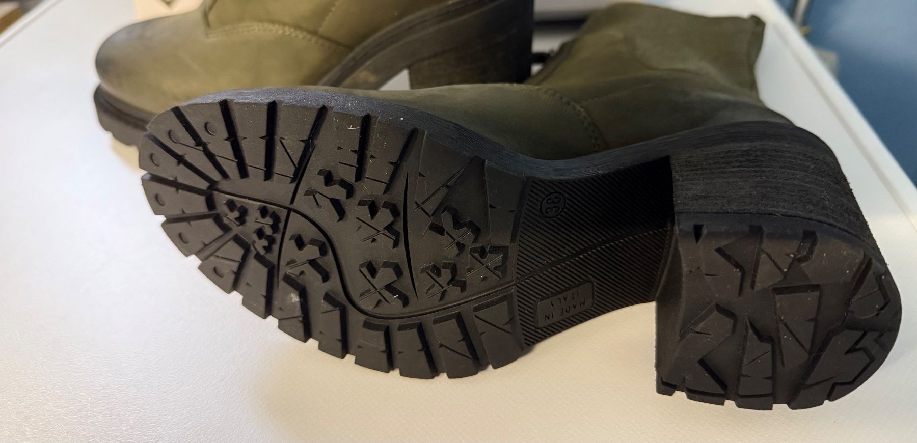 Scarpe da donna: Leder Stiefeltten neuwertig  Gr. 38 – Usato da Pfäffikon ZH venduto da Margot1 3