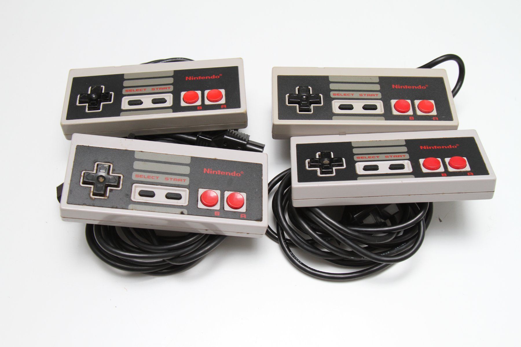 Nintendo Consoles: Nintendo NES mit Spielen – D'occasion à Basel par camelot99 5