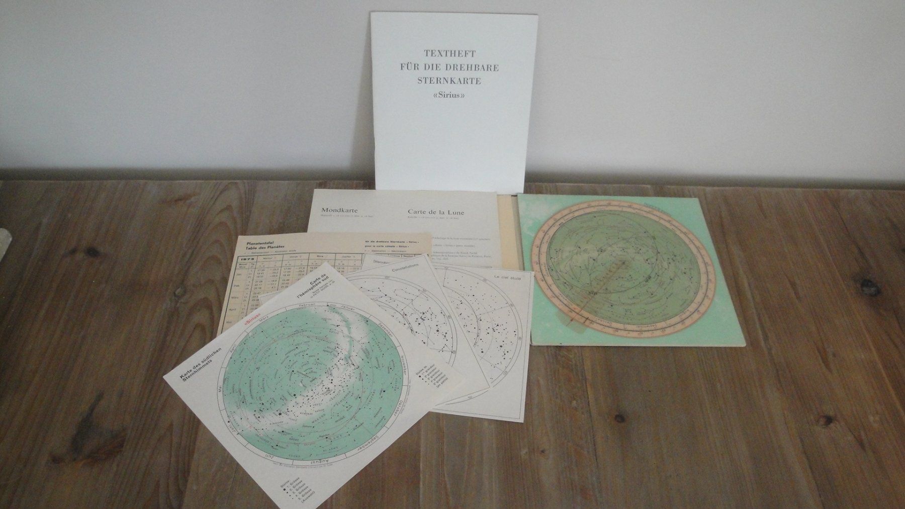 Cartoline: Drehbare Sternkarte "Sirius" antik – Usato da Erlenbach ZH venduto da Sondeiwendiz 1