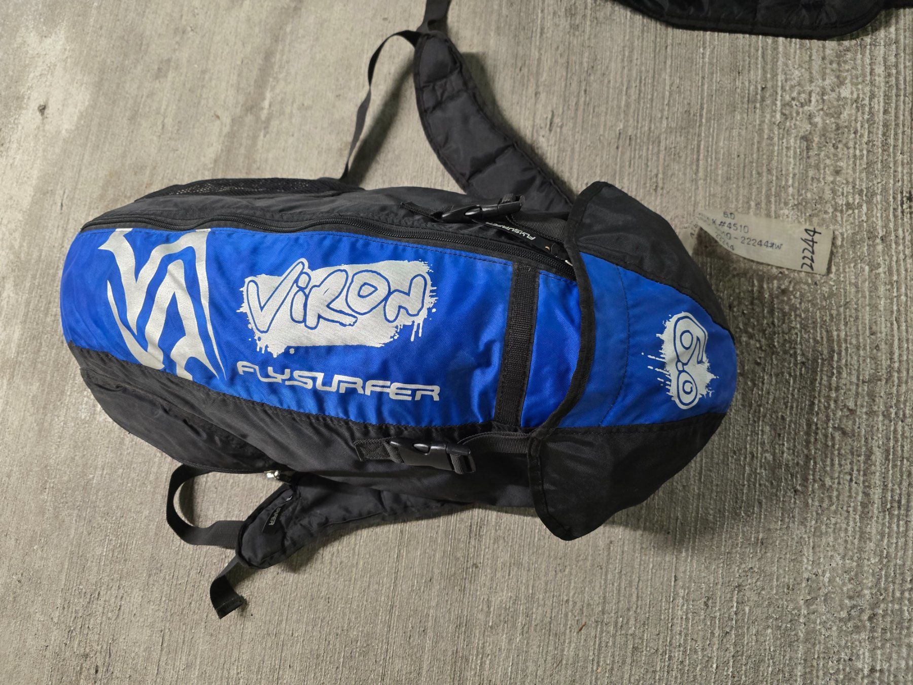 Flysurfer Aquilone: Flysurfer Quiver 5x kites + harness – Usato da Zürich venduto da Houlle 4