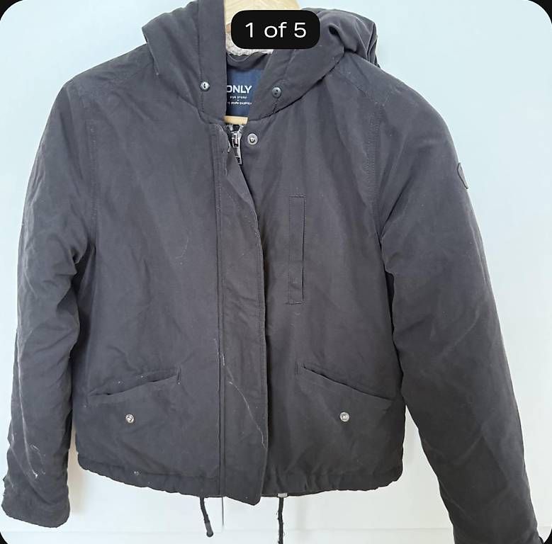 Only Giacche: ONLY Winterjacke - guter Zustand – Usato da Müswangen venduto da ani_6gmf