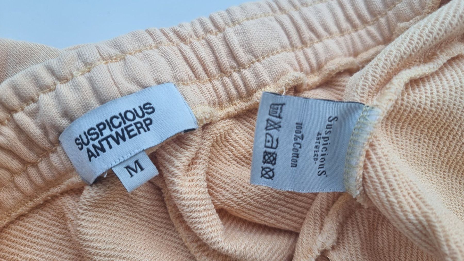Hosen: Suspicious Antwerp Damen Shorts, Gr. M, hellorange – Gebraucht aus Basel von abalou98_secondhand 2