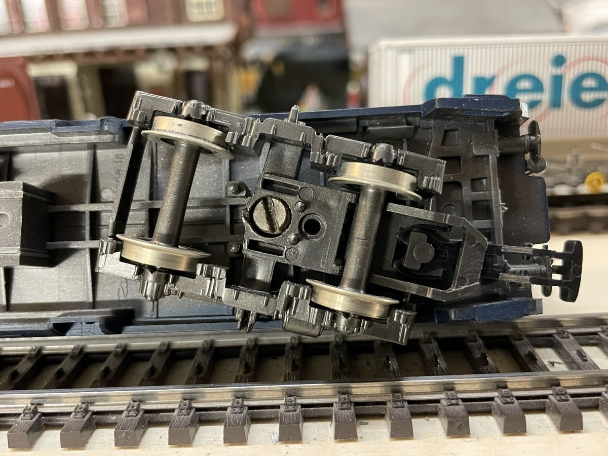 Liliput Modellini di ferrovie: Liliput Personenwagen – Usato da Gossau SG venduto da Krokodil344 8