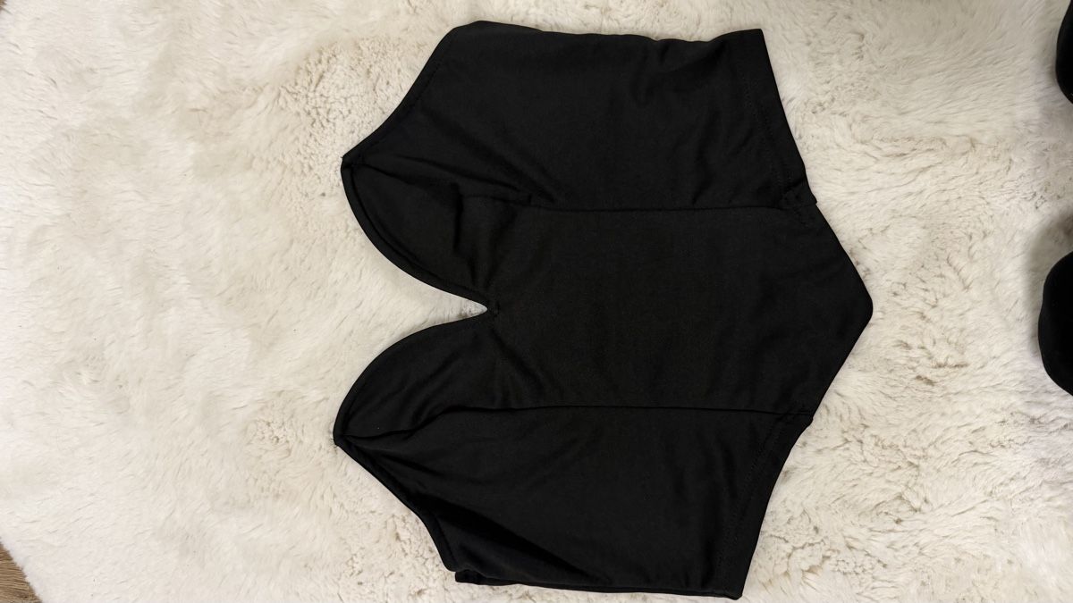 Tops: Top – Neu (gemäss Beschreibung) aus Bern von 18valeria__