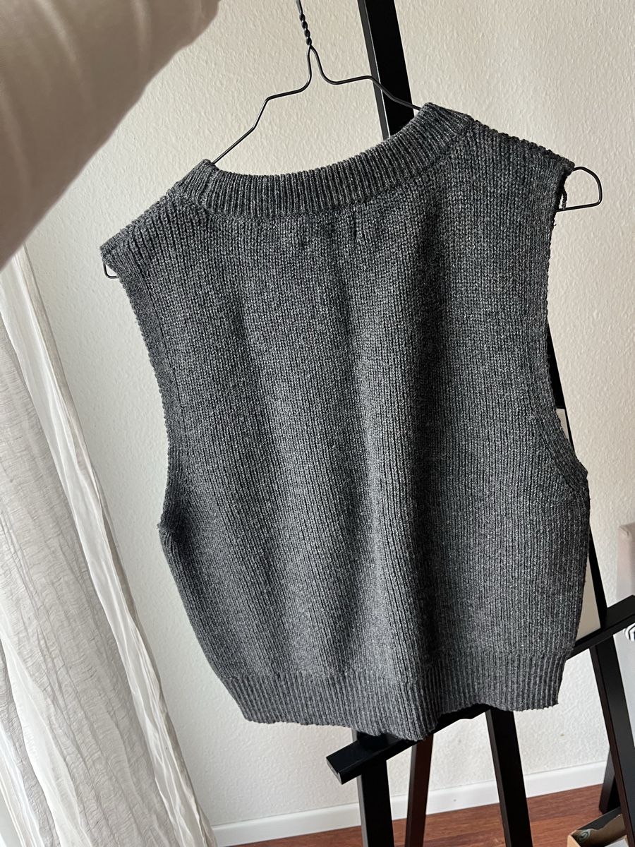 Only Gilets & Westen: Only grey knitted vest – Neu (gemäss Beschreibung) aus Cham von max_q5dz 1