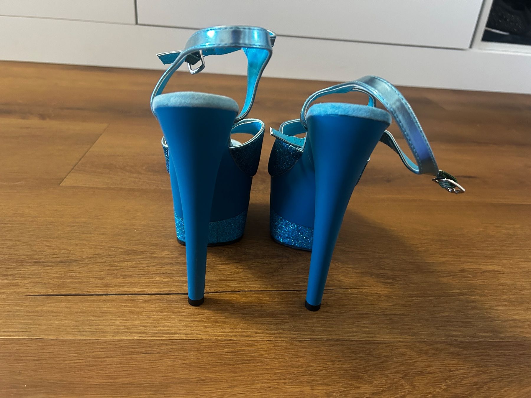 Scarpe da donna: Pleaser Platform Heels Blau Glitzer Gr 37 NEU – Nuovo e nell'imballaggio originale da Regensdorf venduto da Spyke55 3