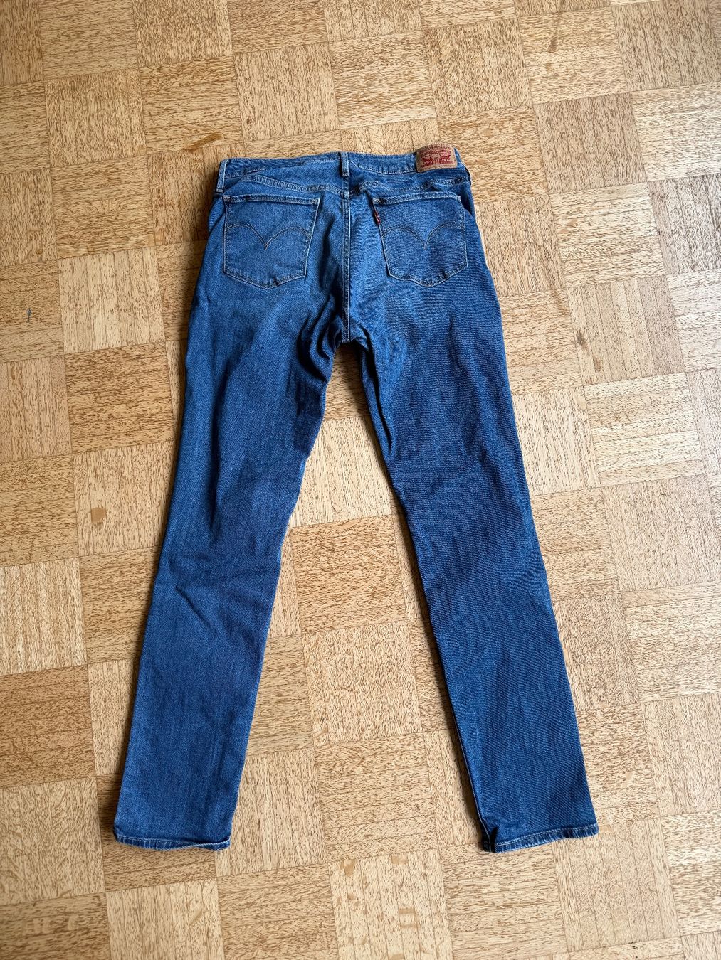 Levi's Jeans: 2 Paar Levi’s Jeans – Usato da Zürich venduto da bluebirdmon 3