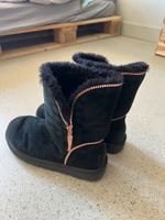 UGG Stiefel schwarz mit Reissverschluss guter Zustand