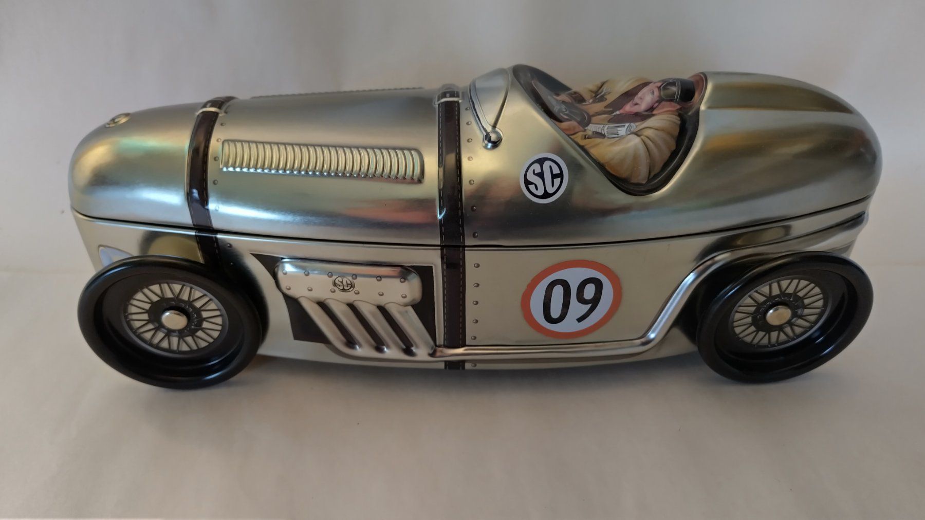 Altro in Decorazioni & Accessori: Auto Blechdose Rennwagen / Silver Crane ab Fr. 10.- – Usato da Bellach venduto da JingleJerry