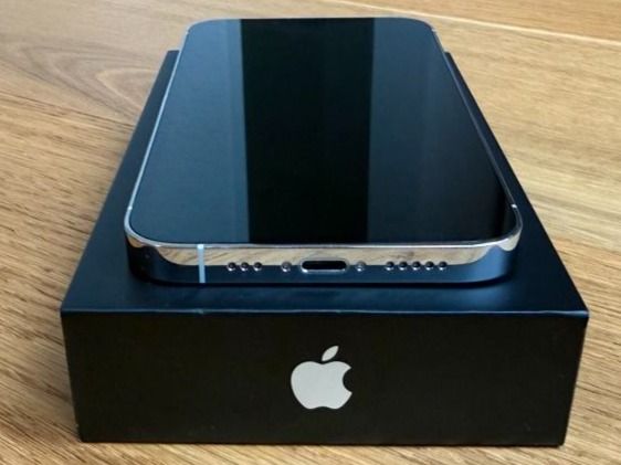 Apple Handys / Smartphones: iPhone 13 Pro Weiss, Silber 128 GB – Gebraucht aus Obernau von  4