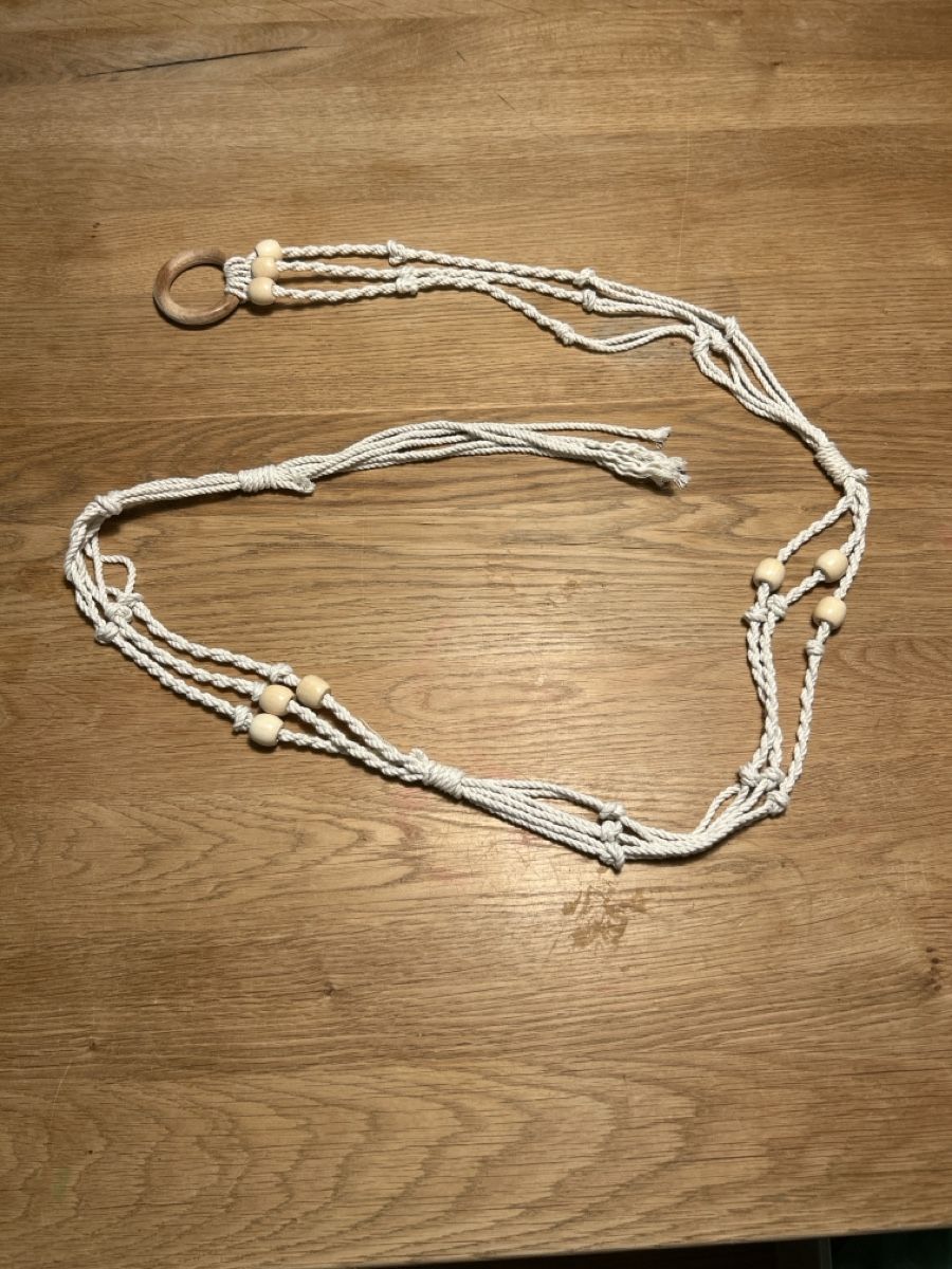 Supporti a parete: Blumenampel Makramee, Pflanzenhänger, Topfhalter, Boho – Nuovo (secondo la descrizione) da Oberrieden venduto da Mikleve