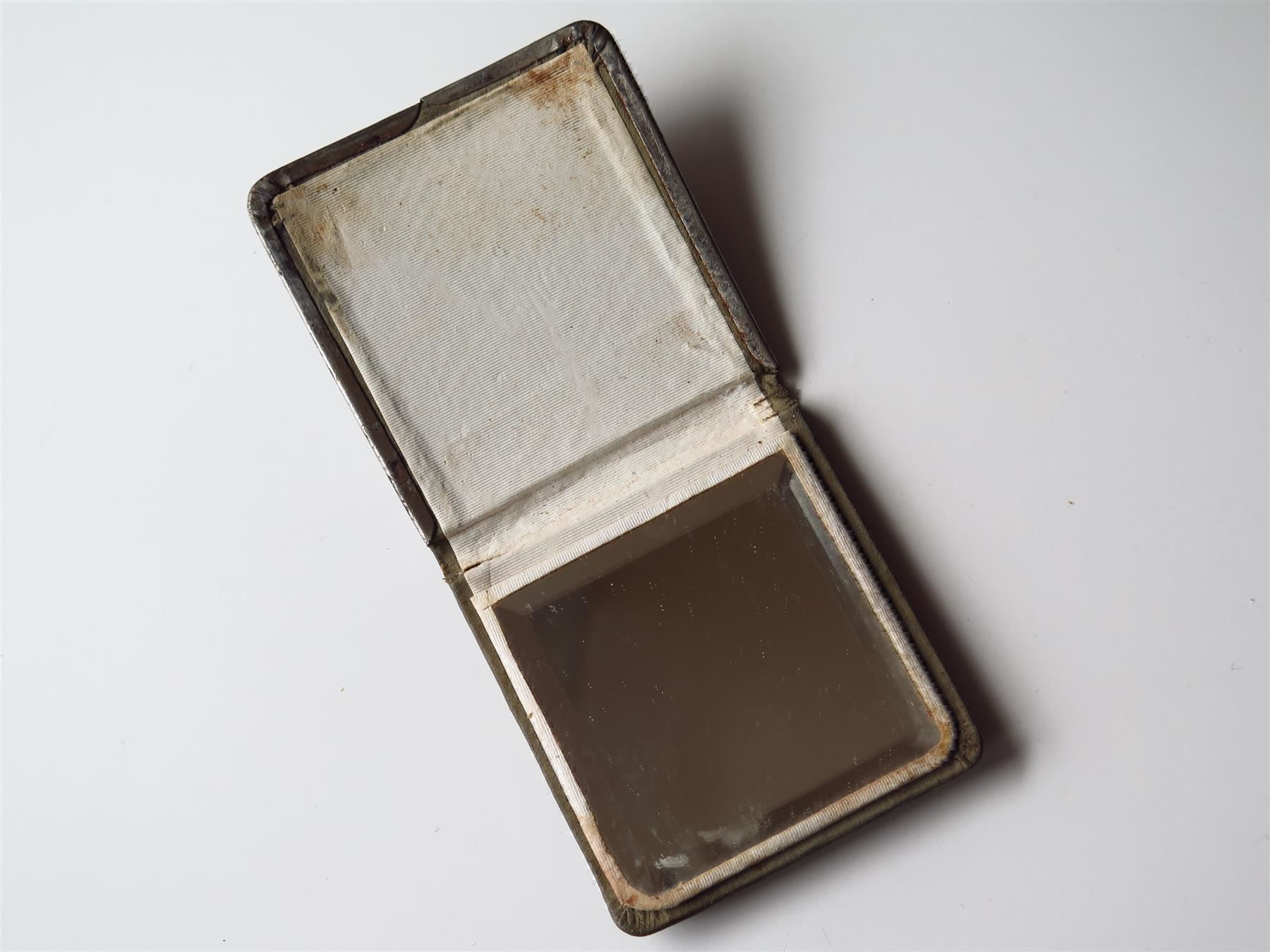 Specchi: 22U TASCHENSPIEGEL mit Frauenfigur – Usato da Bern venduto da Jwpm66 1