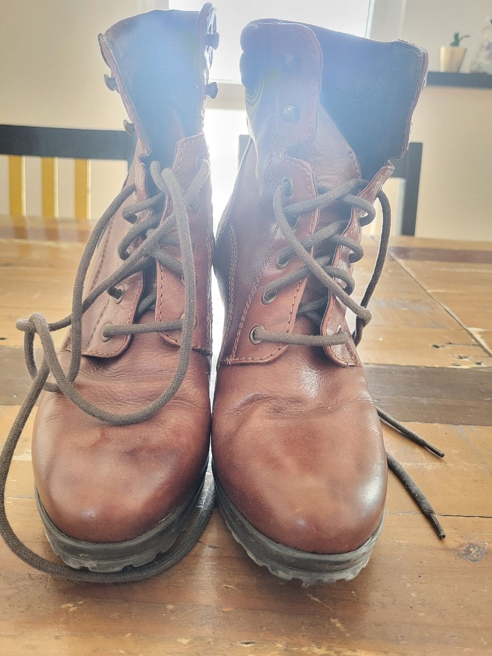 Scarpe da donna: Bottines à lacets en cuir marron - T. 40 – Usato da Ursy venduto da Tchoupitchou 3