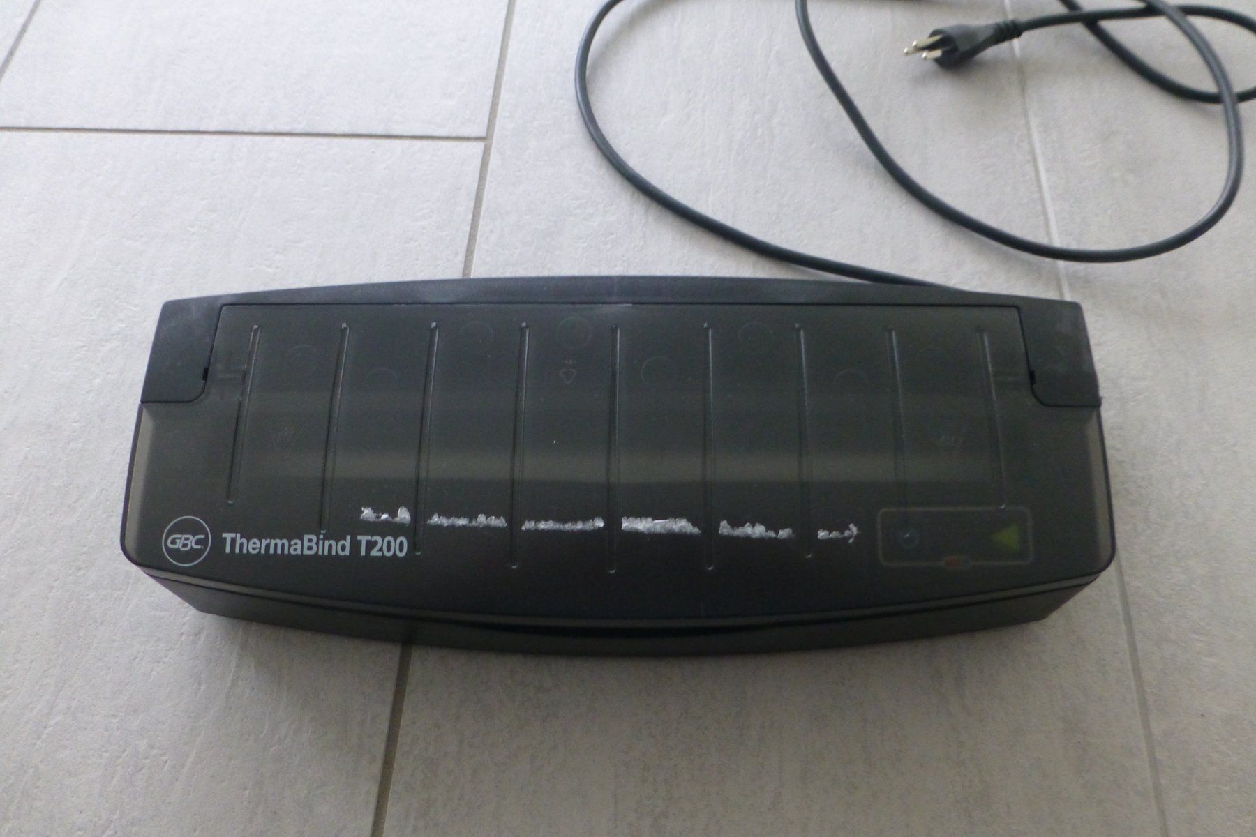 Macchine rilegatrici: GBC ThermaBind T200 Bindegerät – Usato da Grenchen venduto da Bobatsch 1