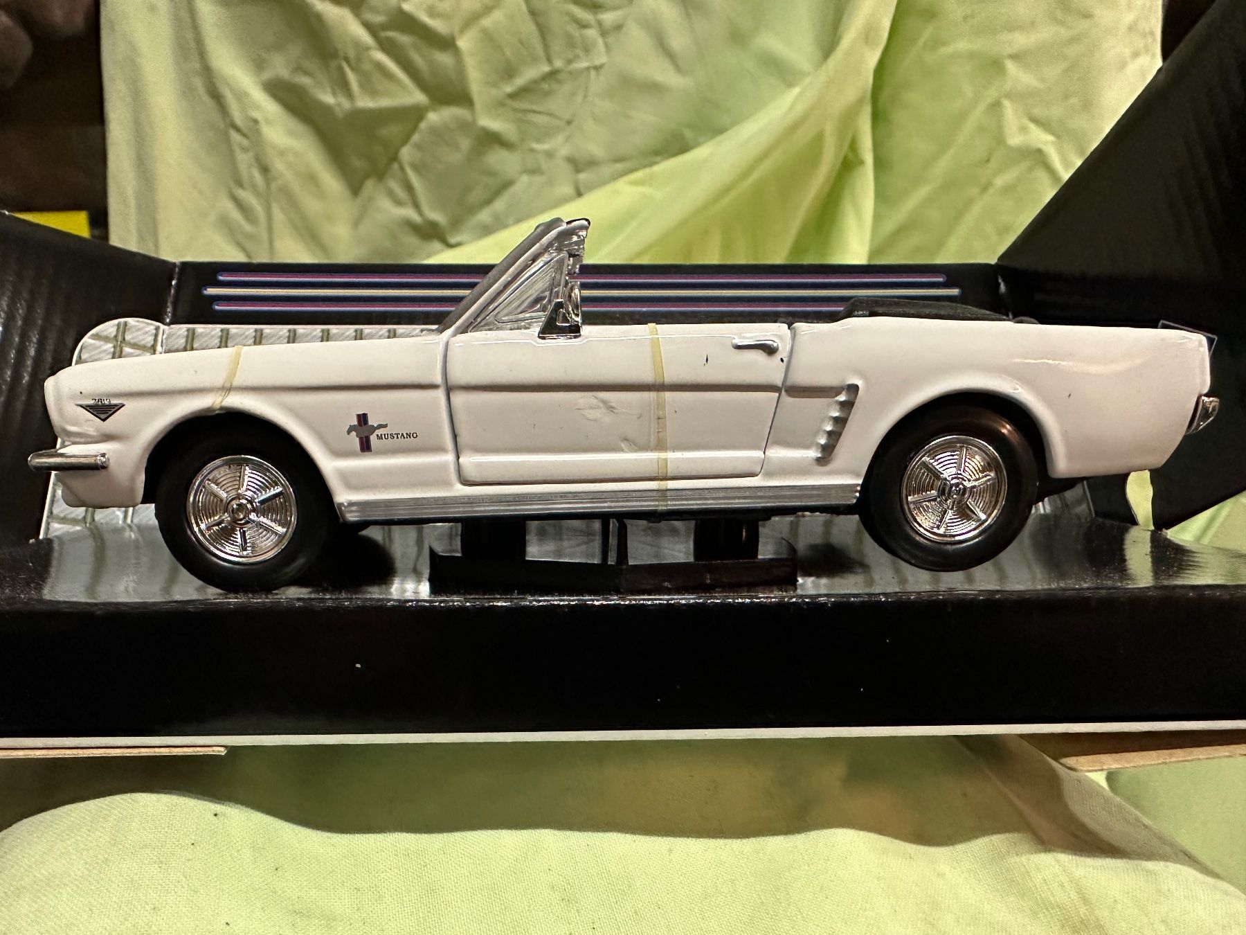 Ford Modellautos: Ford Mustang Oldtimer classic Cabrio v8 – Neu (gemäss Beschreibung) aus Reinach AG von rares75 1