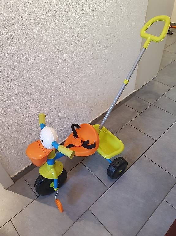 Véhicules pour enfants: Dreirad – D'occasion à Grosswangen par Handballfee