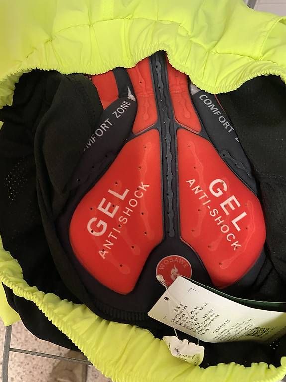 Hosen: Pantaloncini per montanbike  – Gebraucht aus Castel San Pietro von DONGIAC63 1
