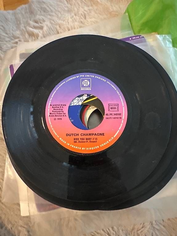 Dischi in vinile: Vinyles 45 – Usato da Genève venduto da leny1930 3