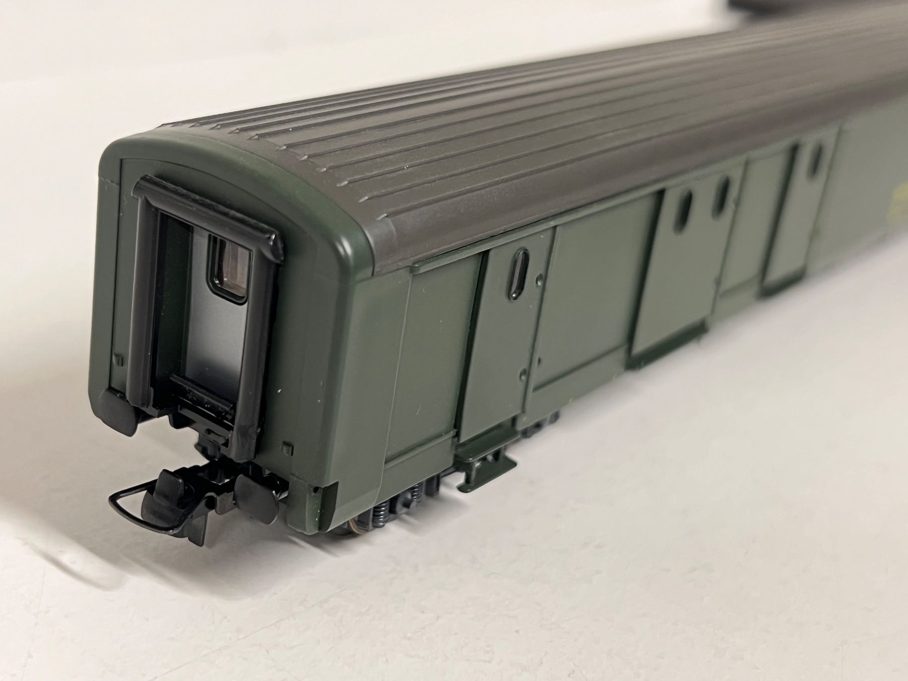 Roco Modellini di ferrovie: Roco Post SBB 954   POSTWAGEN 50 85 00-33 954-6 H0 DC – Usato da Neuenhof venduto da ludovicco 3