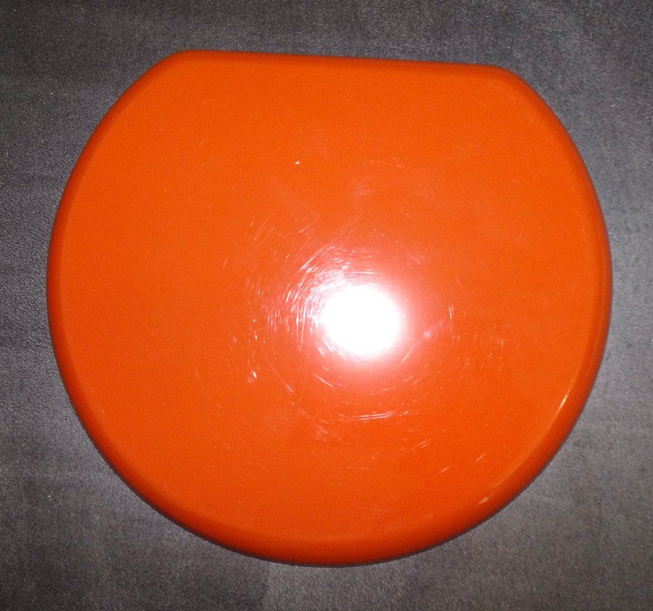 Teller: Petite assiette orange, bordure dorée – Gebraucht aus Châtelaine von fil_7lqg 1