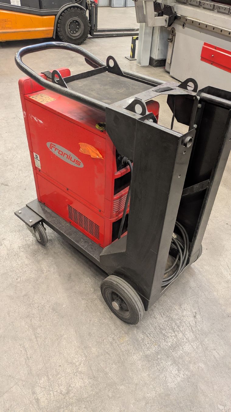 Saldatori: Fronius MagicWave 3000 Fuzzy – Difettoso da Lömmenschwil venduto da Metall01 2