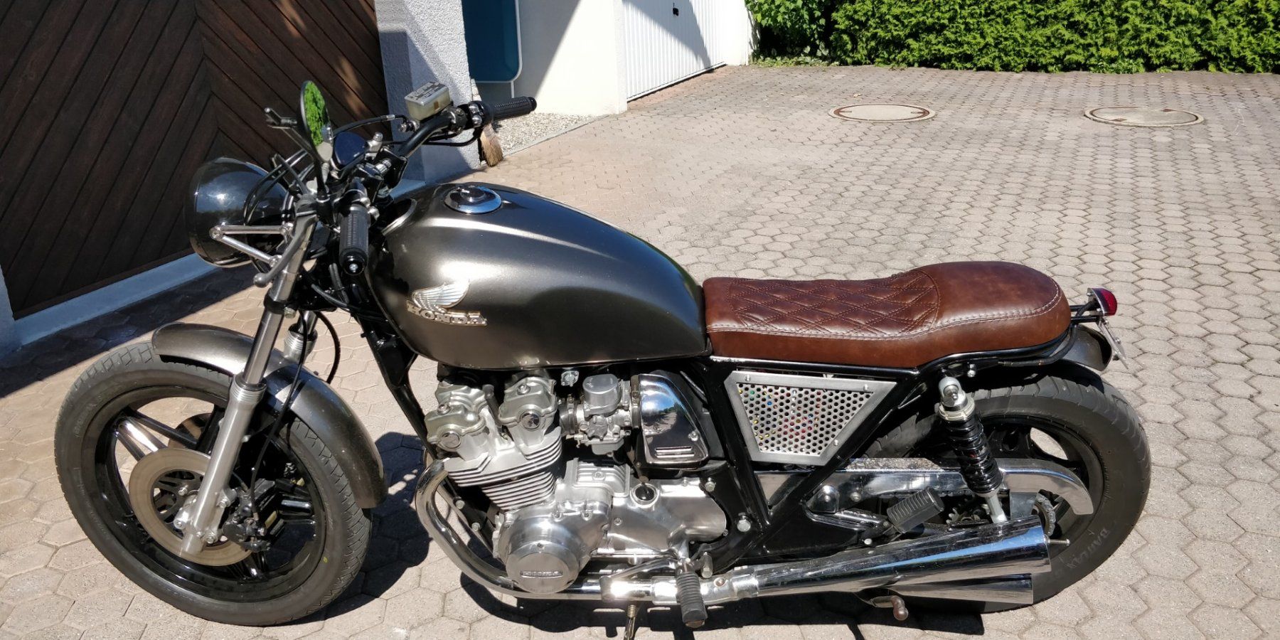 Honda Strada: Honda CB750 C Cafe Racer – Usato da Au SG venduto da powbo
