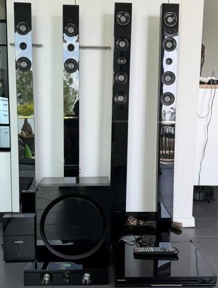 Samsung Home Cinema: 3D Dolby Surround System – Usato da Niederhasli venduto da Yukon063