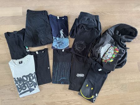 Kleiderpaket Junge Grösse 180cm