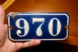 VINTAGE Emailleschild schmal Hausnummer 970