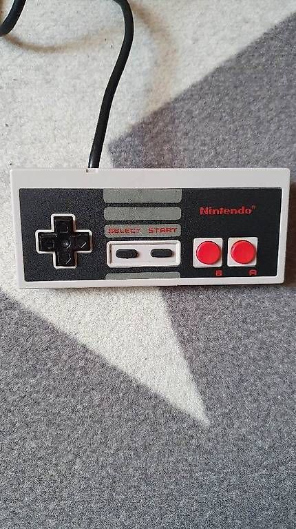 Controller: NES Controller – Usato da Leuzigen venduto da Darcry 1