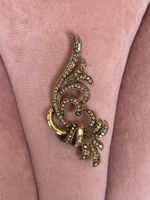 Belle broche neuve