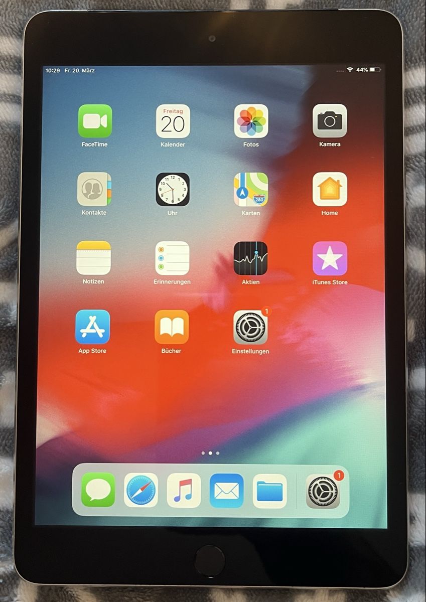 Apple Tablet PC: iPad mini 3 - Apple inkl. Ladekabel – Usato da Turbenthal venduto da Mohammi