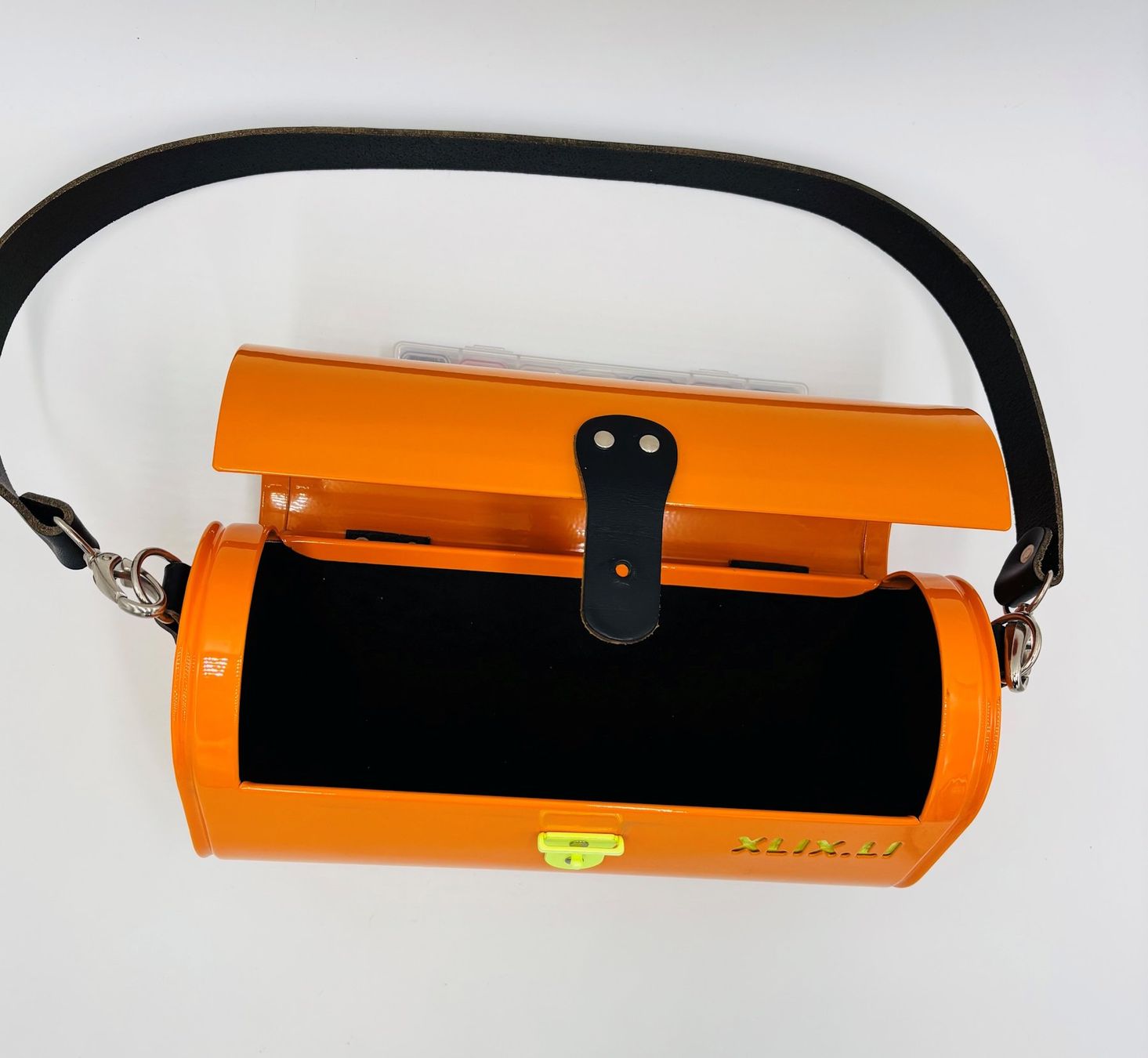 Borse da donna: Tasche Aluminium Design Umhängetasche Styl – Nuovo e nell'imballaggio originale da Mauren venduto da rundumsfest 3