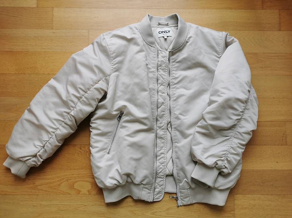 Giacche: Jacke gr L – Usato da Root venduto da vin_wr2l