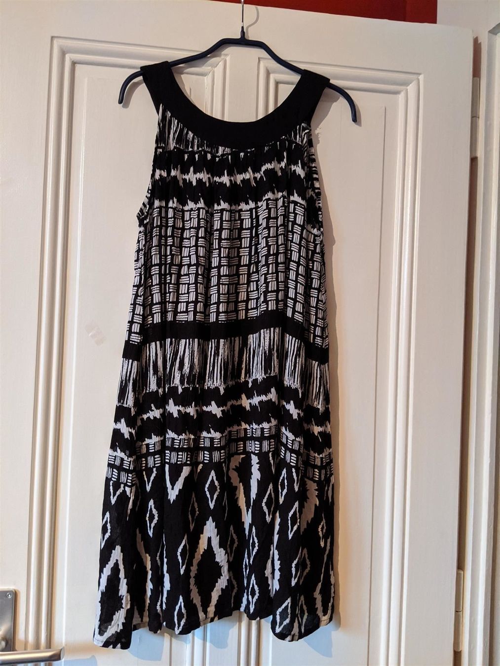 Vestiti: CHRIS LINE : Robe ehtno graphique noir/blanc M-L – Nuovo e nell'imballaggio originale da Petit-Lancy venduto da lilycerise 7
