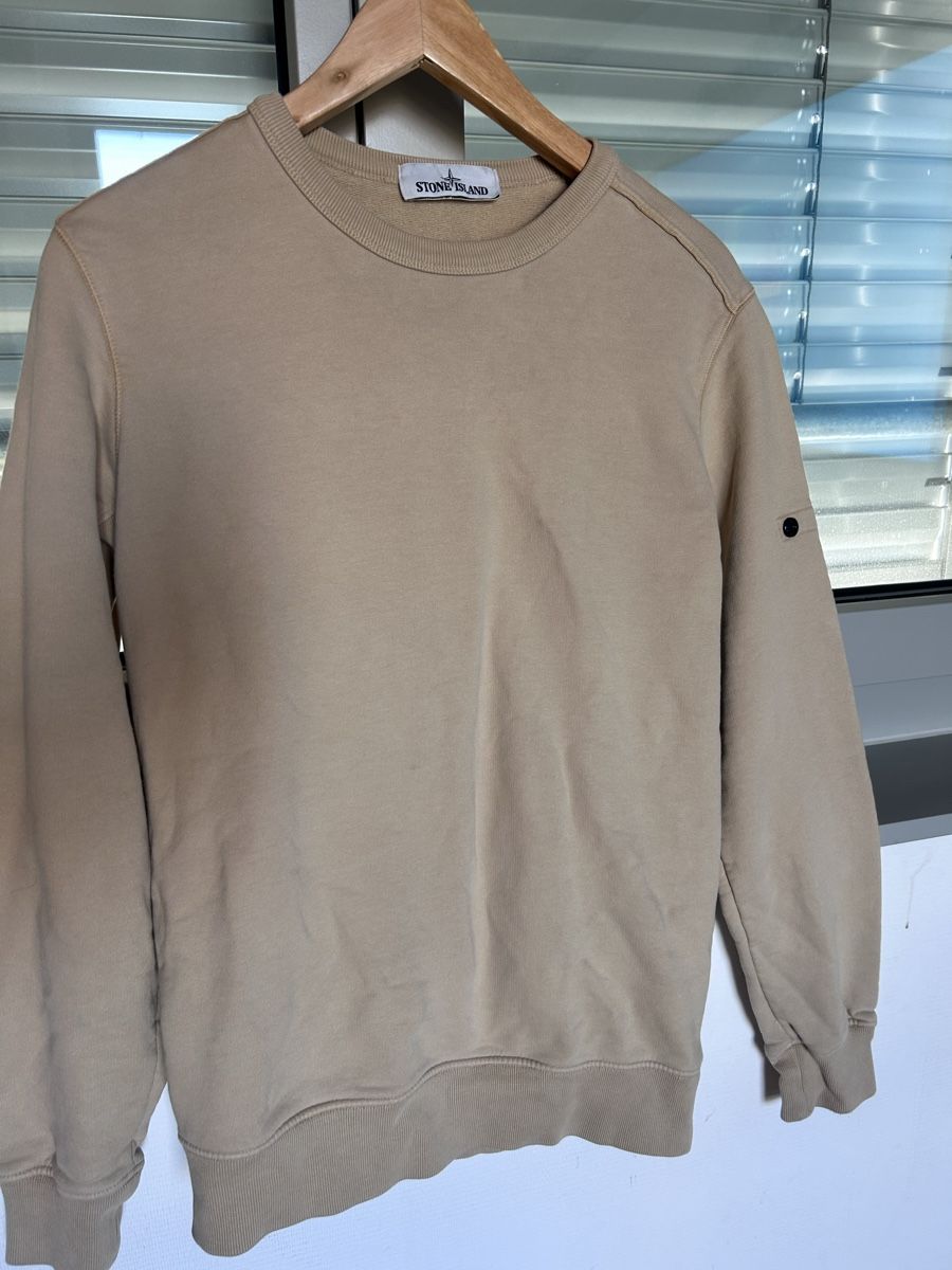 Stone Island Maglioni & Felpe: Stone Island Sweatshirt beige, Grösse S, mit Patch – Usato da Basel venduto da jahrabarr 1